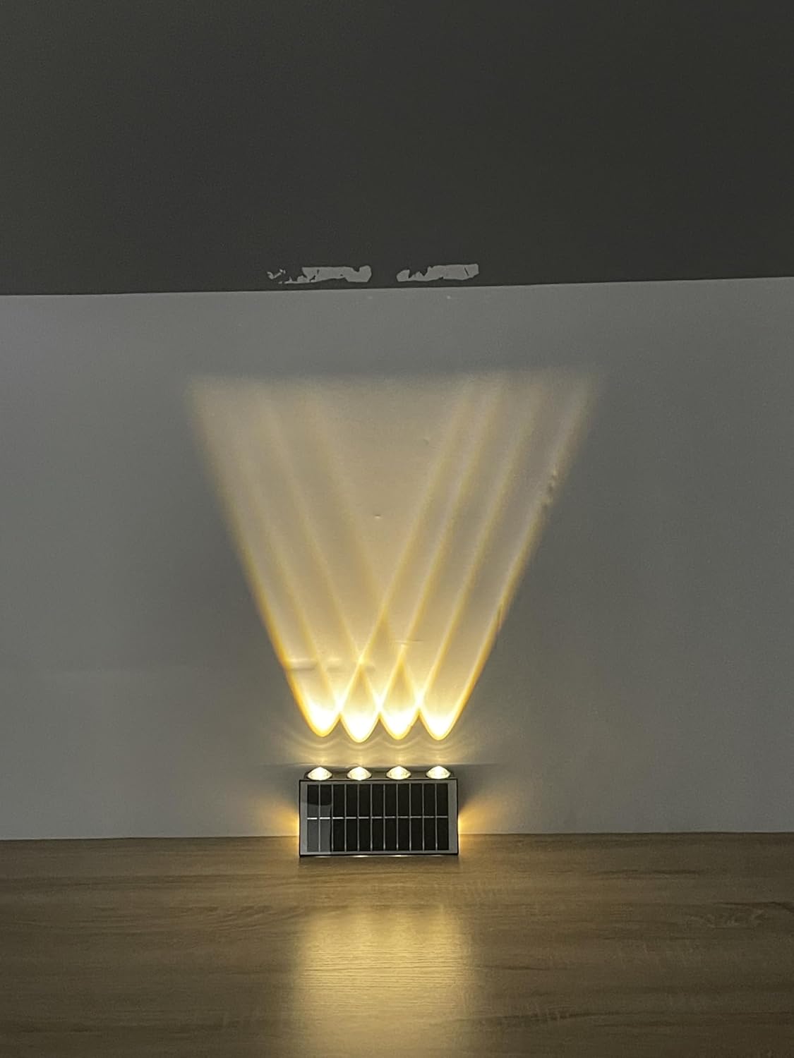 Lámpara solar de pared exterior con 8 LED · vista 4